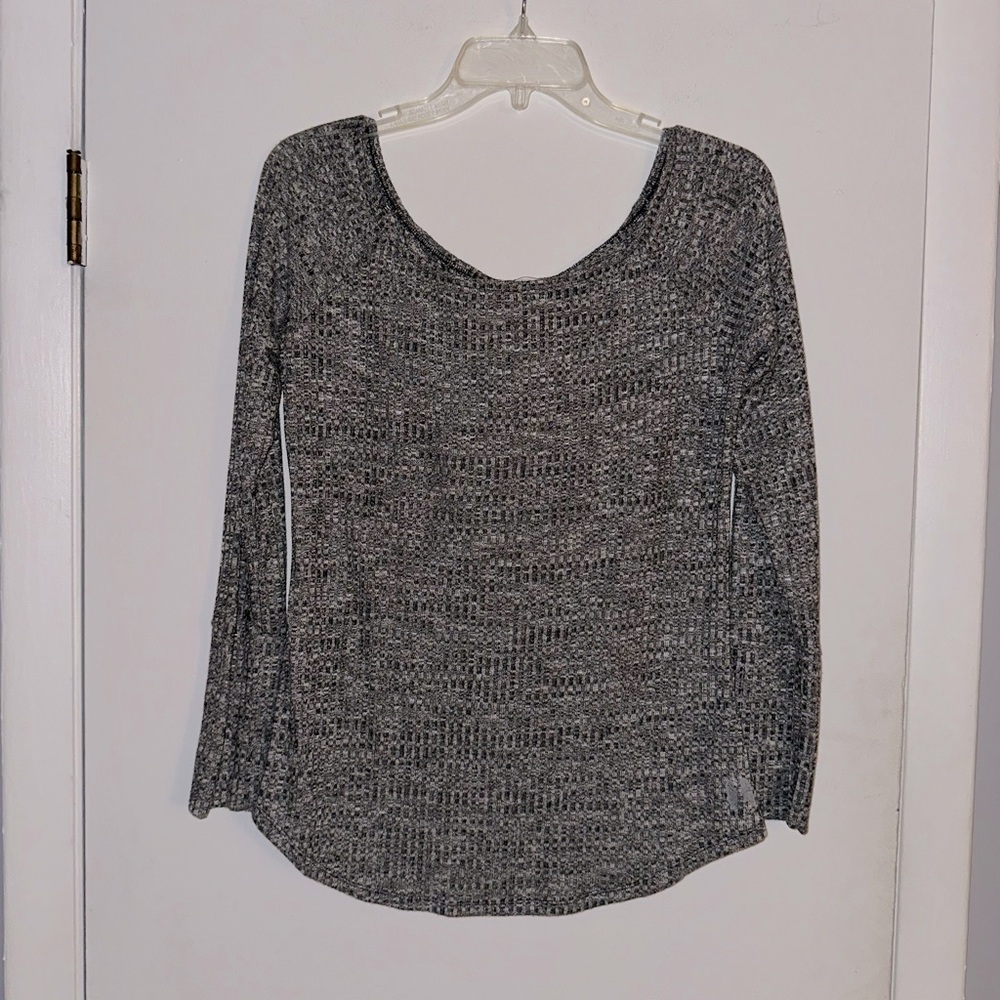 Victoria secrets Gray Knit Long Sleeve Top